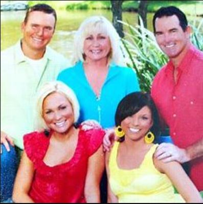 Vikki Zimmer with her husband Mike Zimmer and children  Adam, Marki and Corri Zimmer